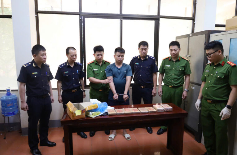 Lạng Sơn: Bắt giữ đối tượng vận chuyển 10 bánh matu’y