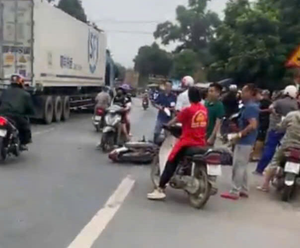 [VIDEO] Trực tiếp tại ngã 3 Dốc Mới, Hữu Lũng