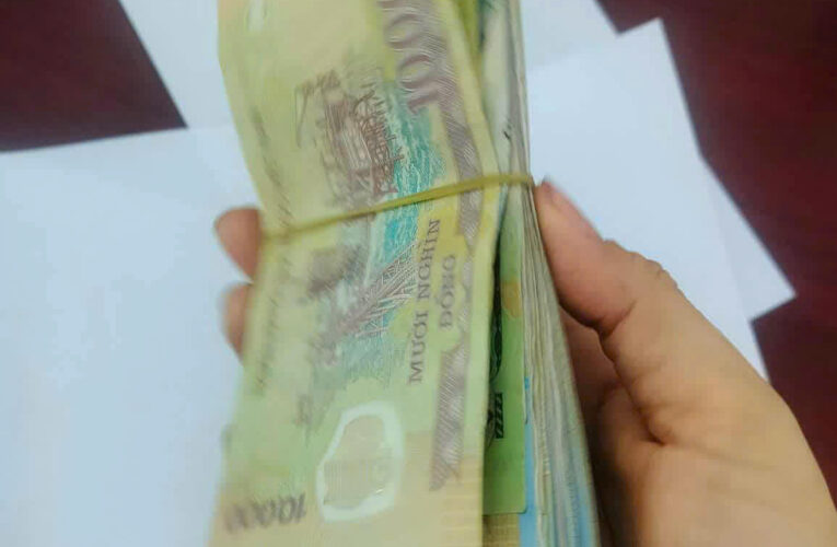 Lạng Sơn tìm chủ nhân rơi cọc tiền