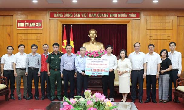 Thành phố Đà Nẵng và thành phố Hải Phòng hỗ trợ tỉnh Lạng Sơn khắc phục hậu quả bão số 11