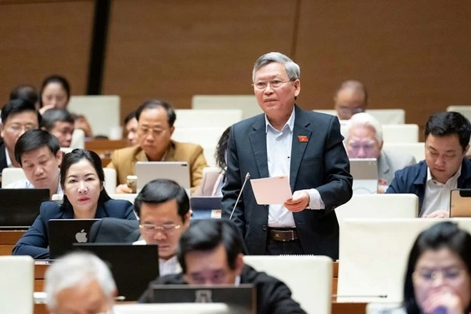 Đề xuất cho phép phạm nhân lao động gửi tiền về giúp gia đình